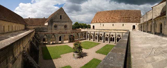 0173-0178Abbaye de Noirlac.jpg - SONY DSC
